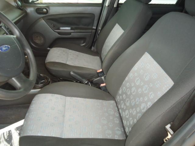 FORD Fiesta Hatch - Foto