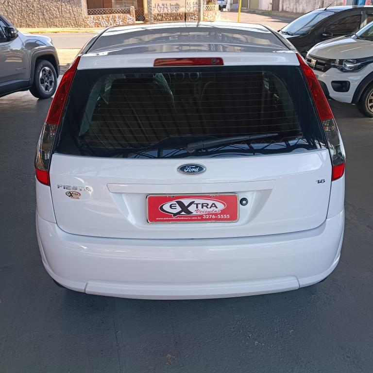 FORD Fiesta Hatch - Foto