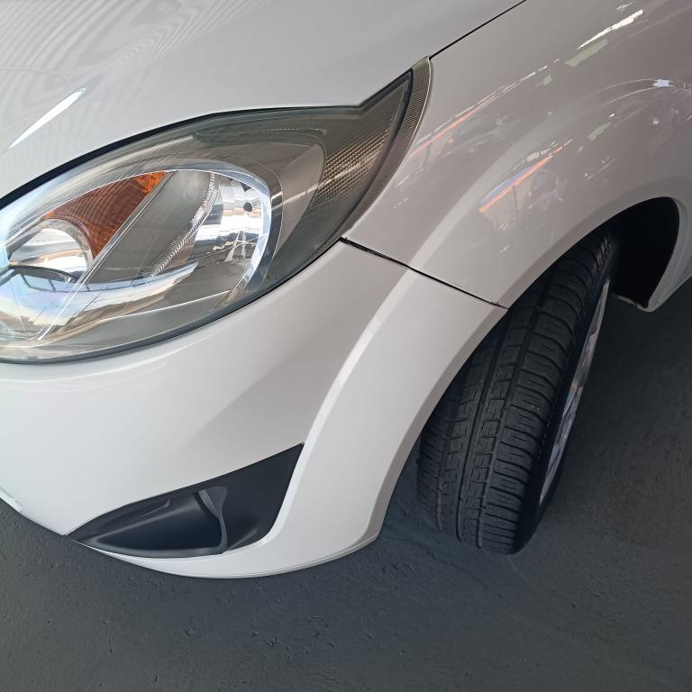 FORD Fiesta Hatch - Foto
