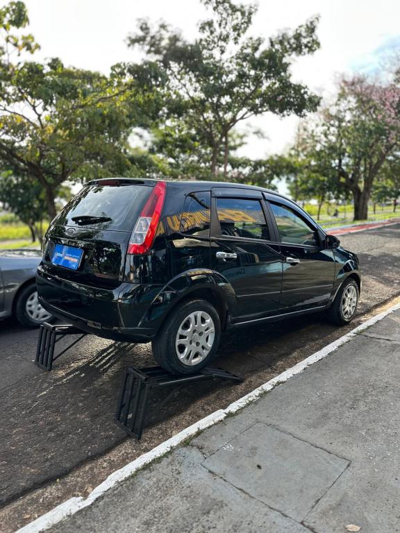 FORD Fiesta Hatch - Foto