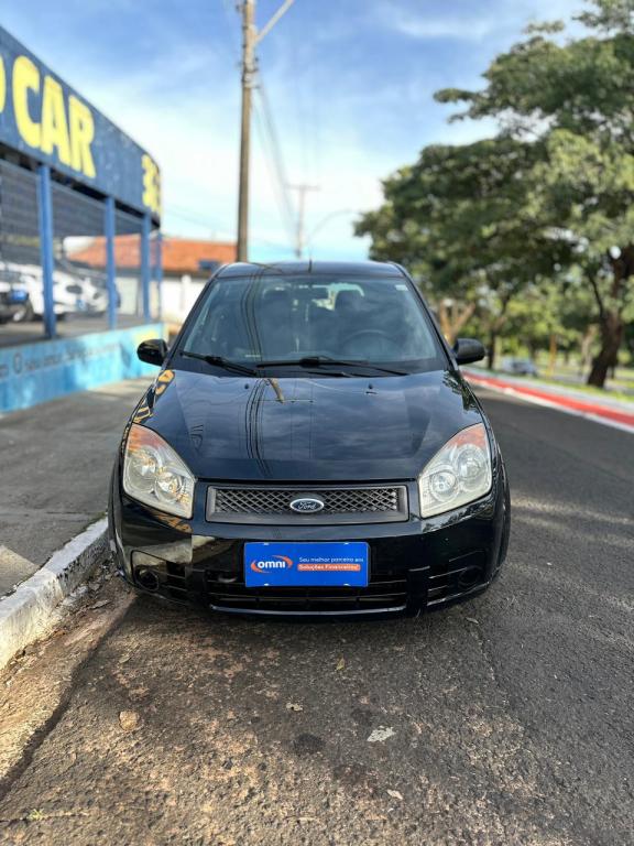 FORD Fiesta Hatch - Foto