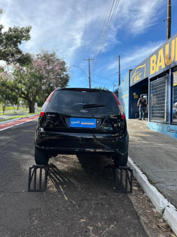 FORD Fiesta Hatch - Foto