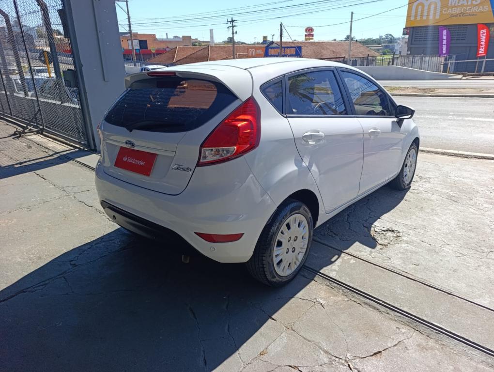 FORD Fiesta Hatch - Foto