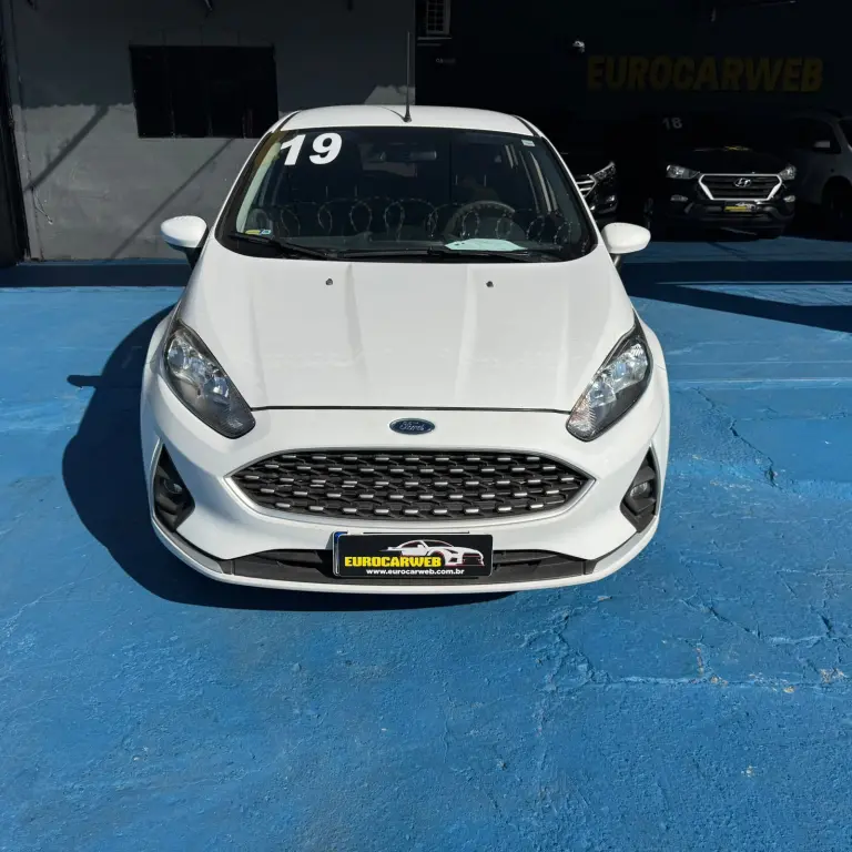 FORD Fiesta Hatch - Foto