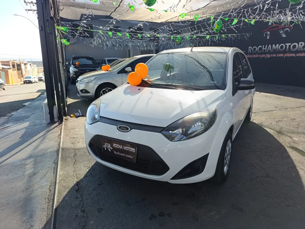 FORD Fiesta Hatch - Foto