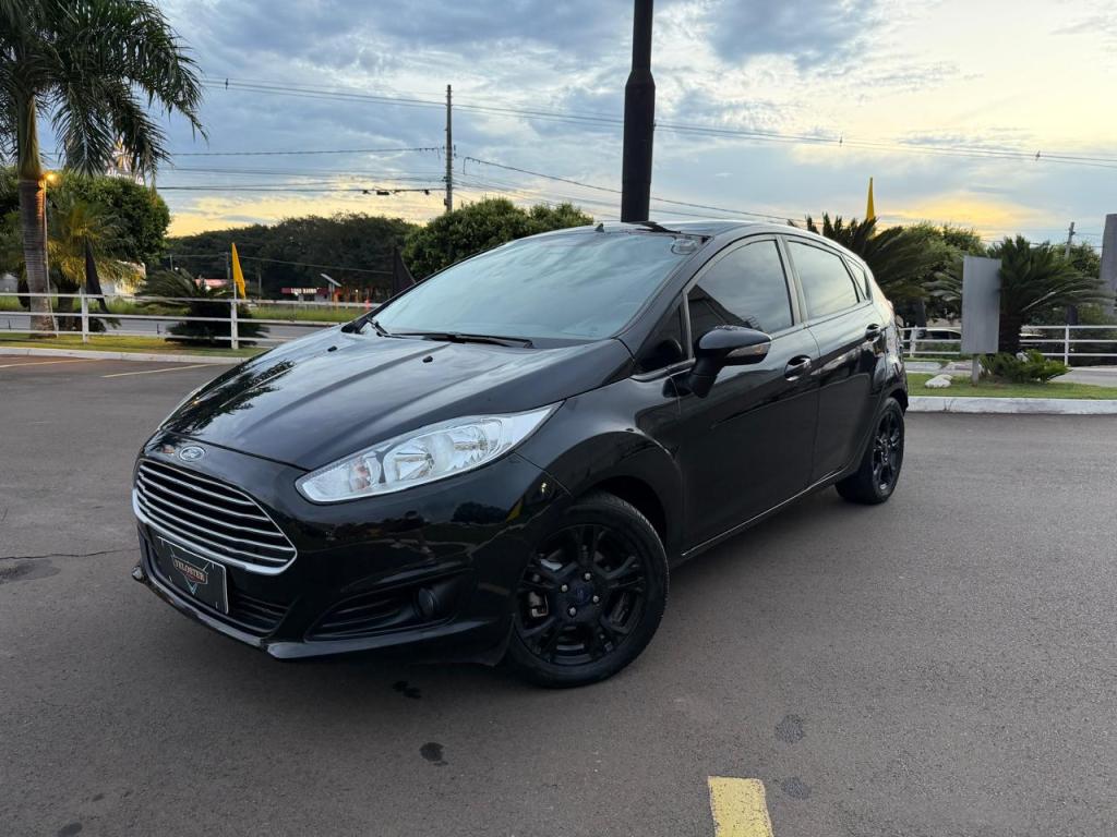 FORD Fiesta Hatch - Foto