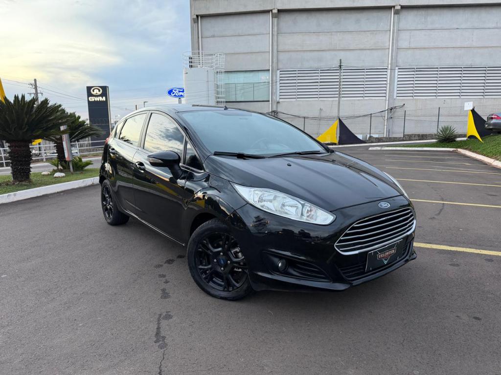 FORD Fiesta Hatch - Foto