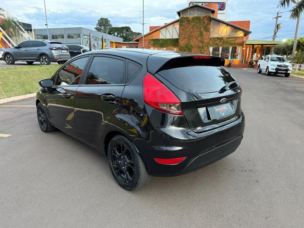 FORD Fiesta Hatch - Foto