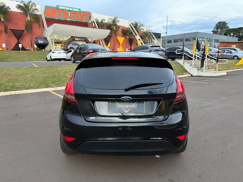 FORD Fiesta Hatch - Foto