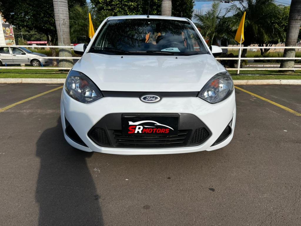 FORD Fiesta Hatch - Foto