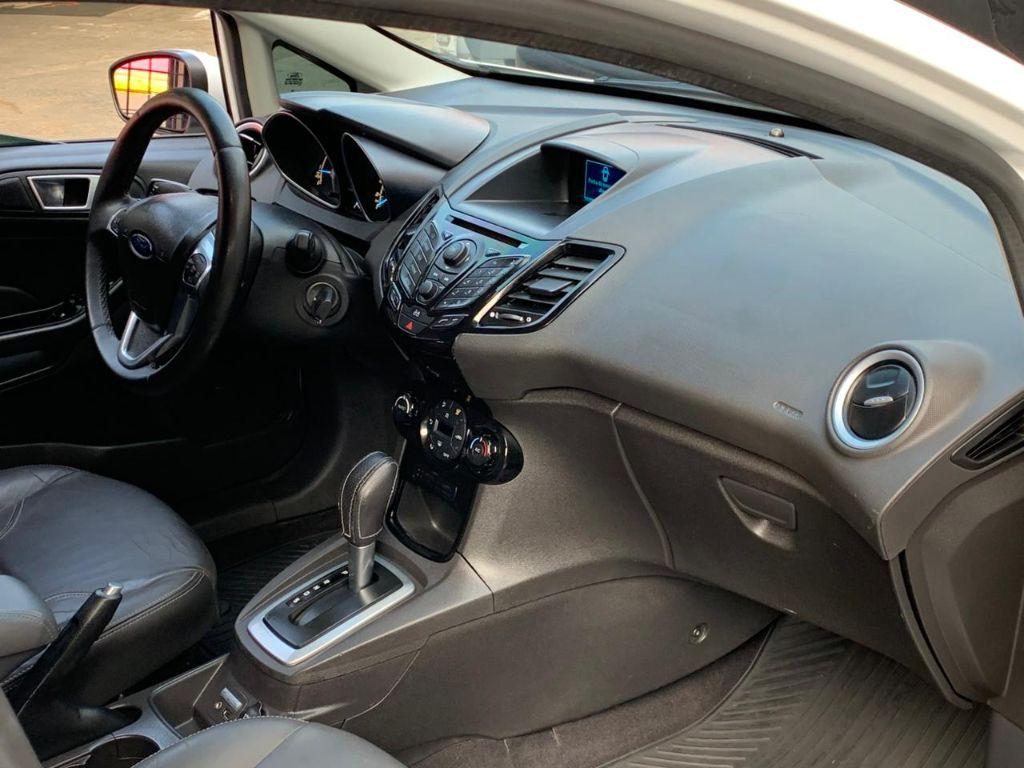FORD Fiesta Hatch - Foto