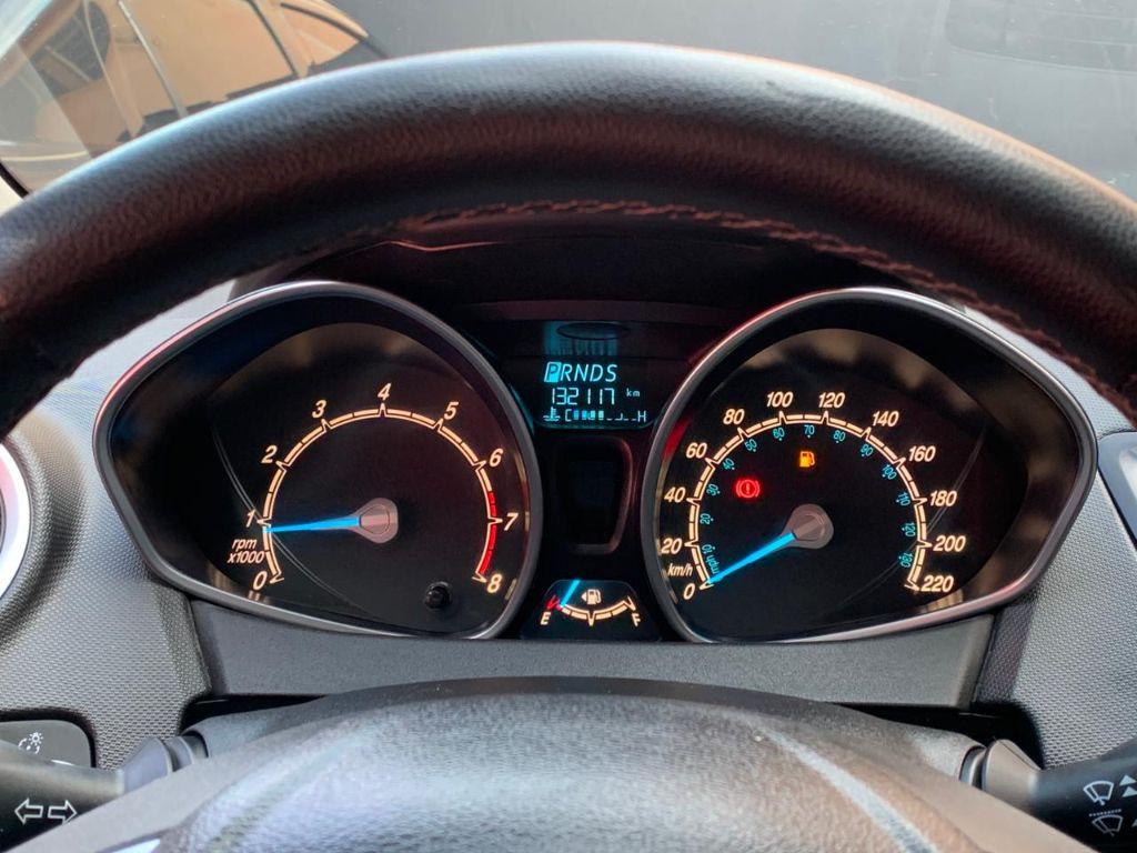 FORD Fiesta Hatch - Foto