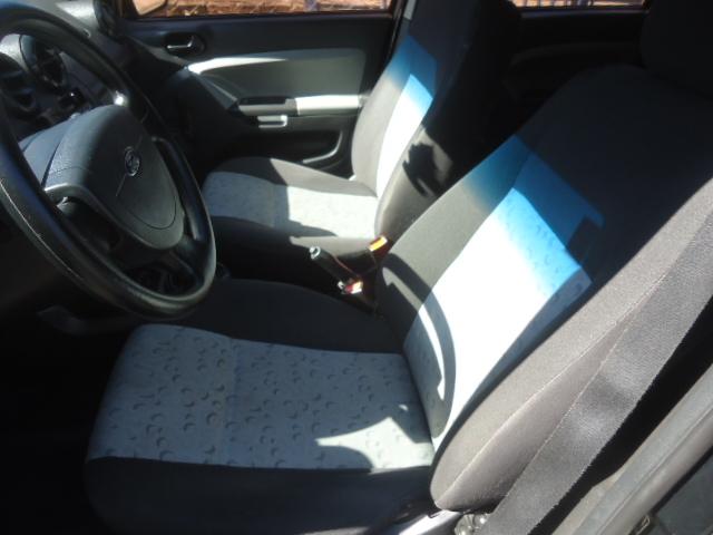 FORD Fiesta Hatch - Foto