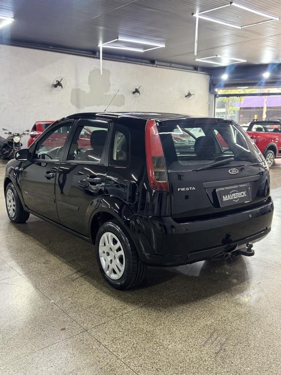 FORD Fiesta Hatch - Foto
