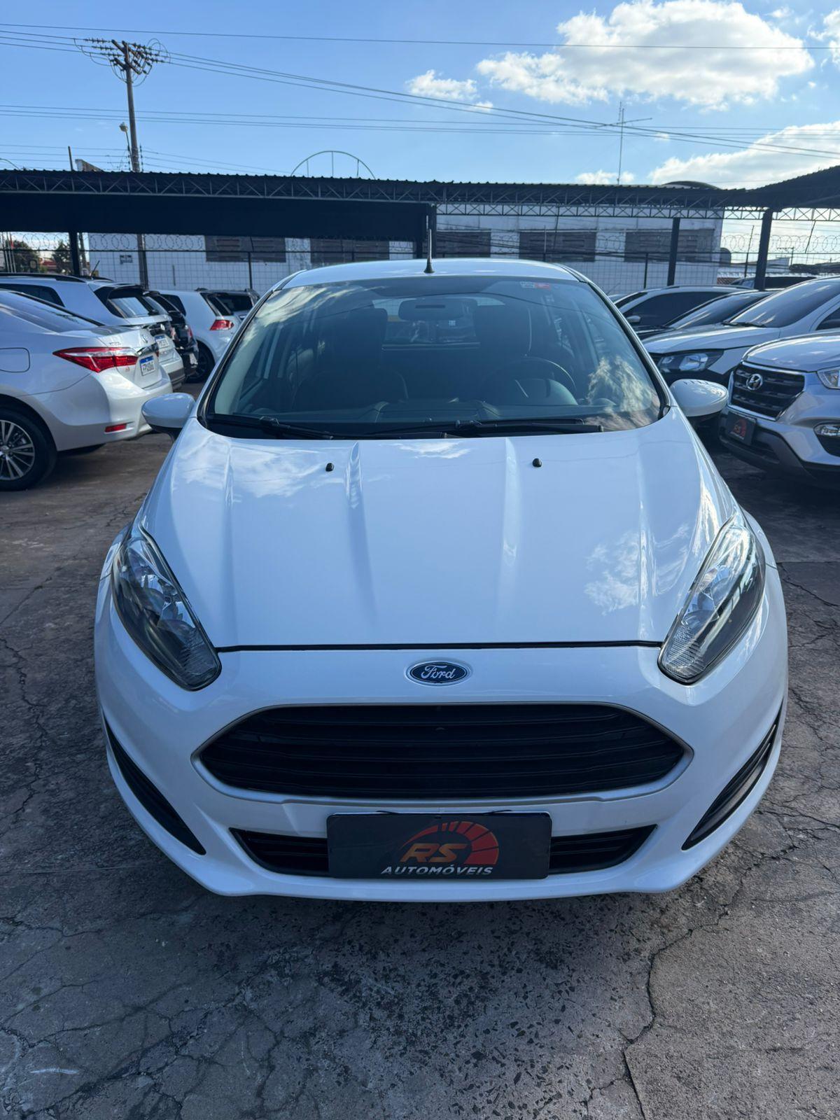 FORD Fiesta Hatch - Foto