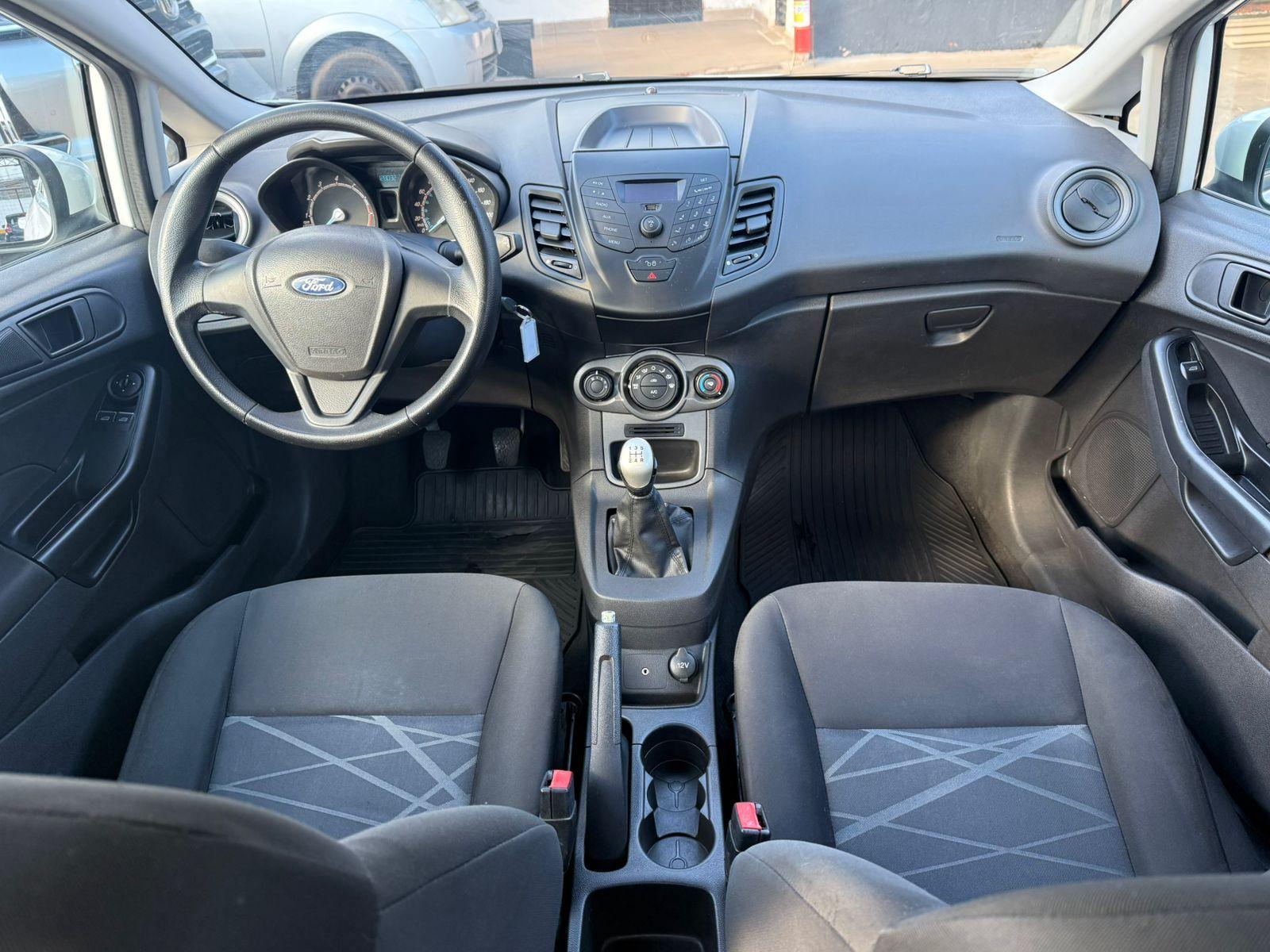 FORD Fiesta Hatch - Foto