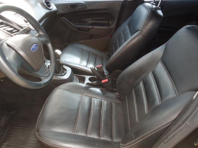 FORD Fiesta Hatch - Foto