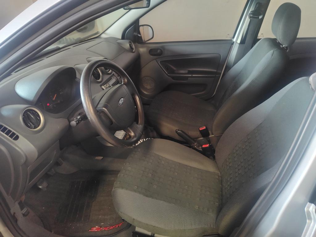 FORD Fiesta Hatch - Foto