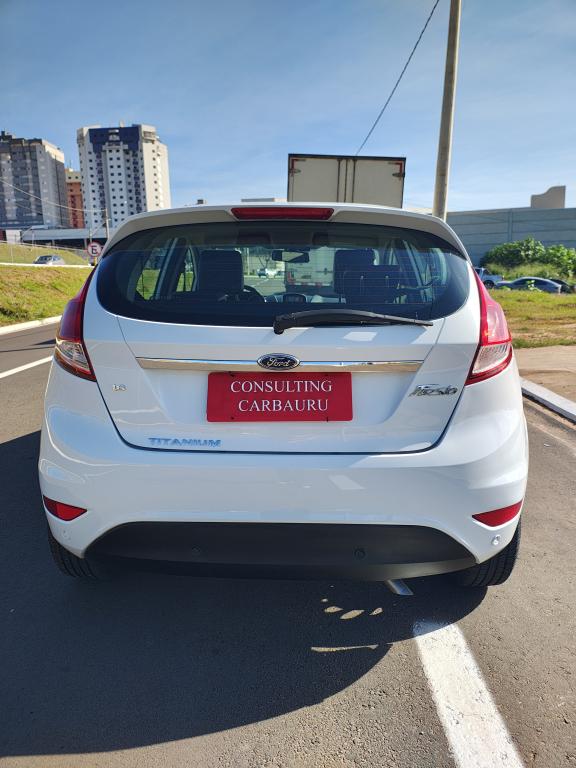 FORD Fiesta Hatch - Foto