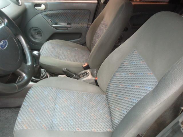 FORD Fiesta Hatch - Foto