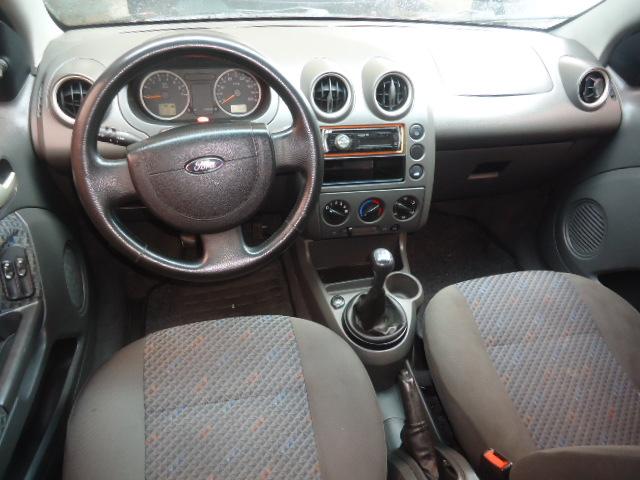 FORD Fiesta Hatch - Foto