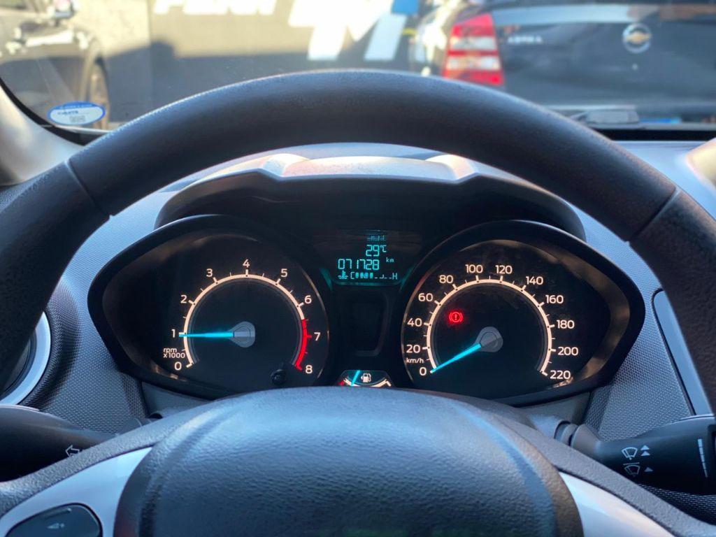 FORD Fiesta Hatch - Foto