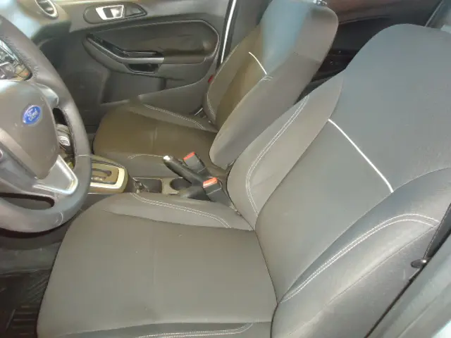 FORD Fiesta Hatch - Foto