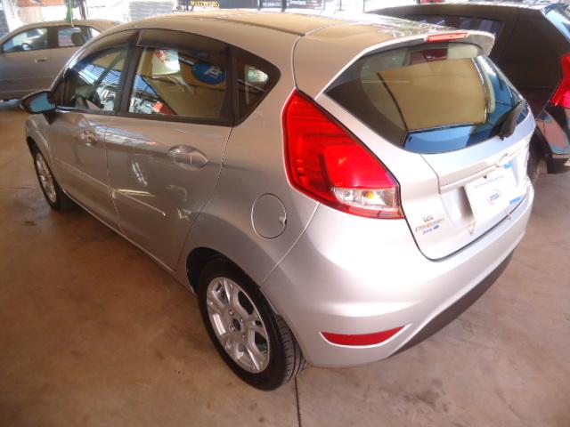 FORD Fiesta Hatch - Foto