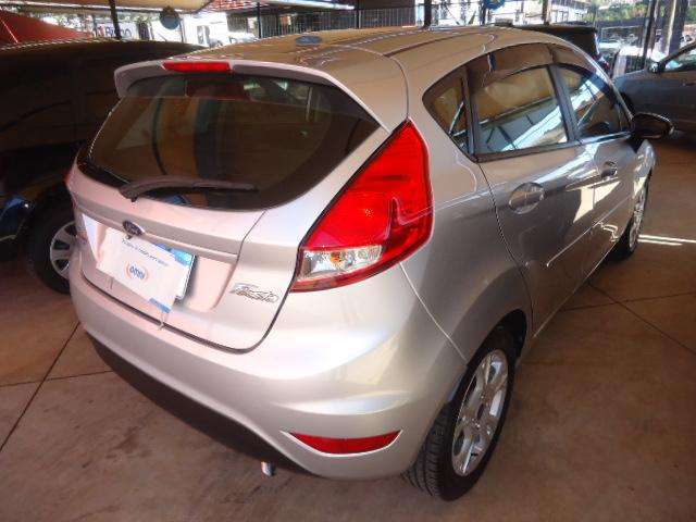 FORD Fiesta Hatch - Foto