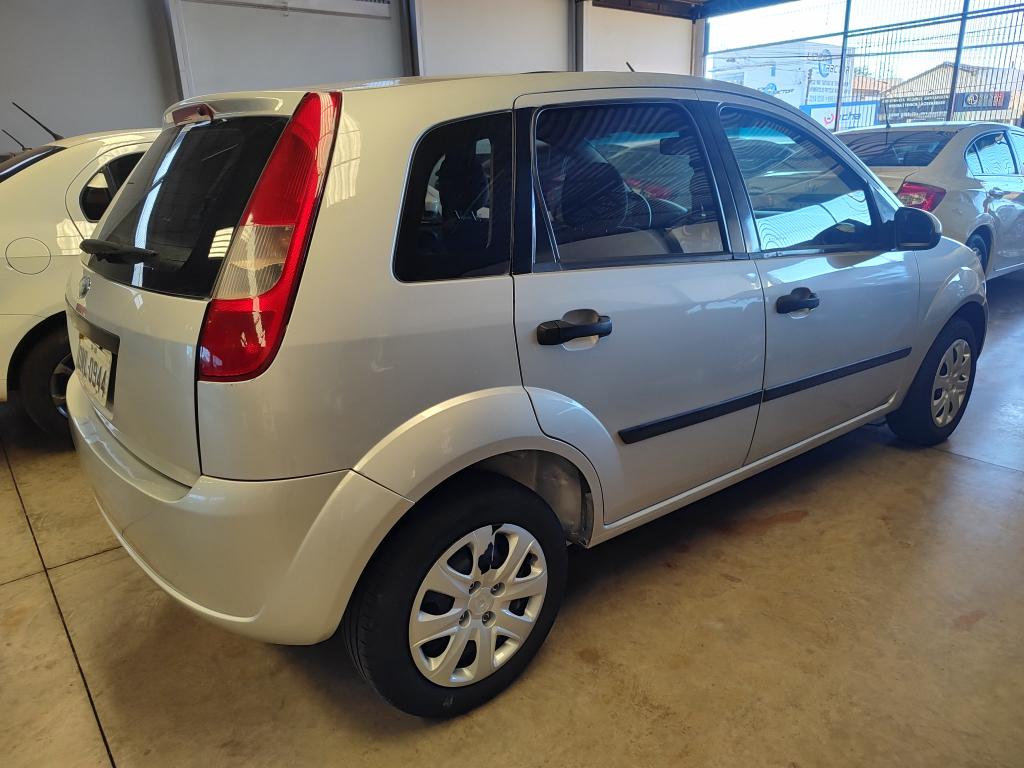 FORD Fiesta Hatch - Foto