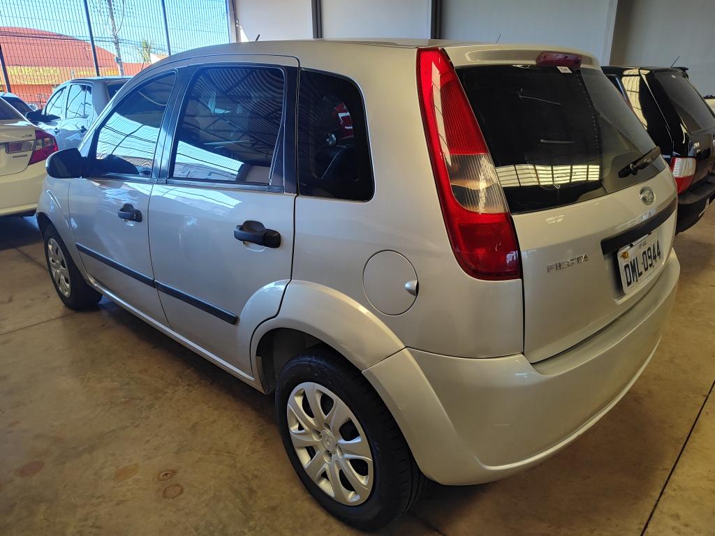 FORD Fiesta Hatch - Foto