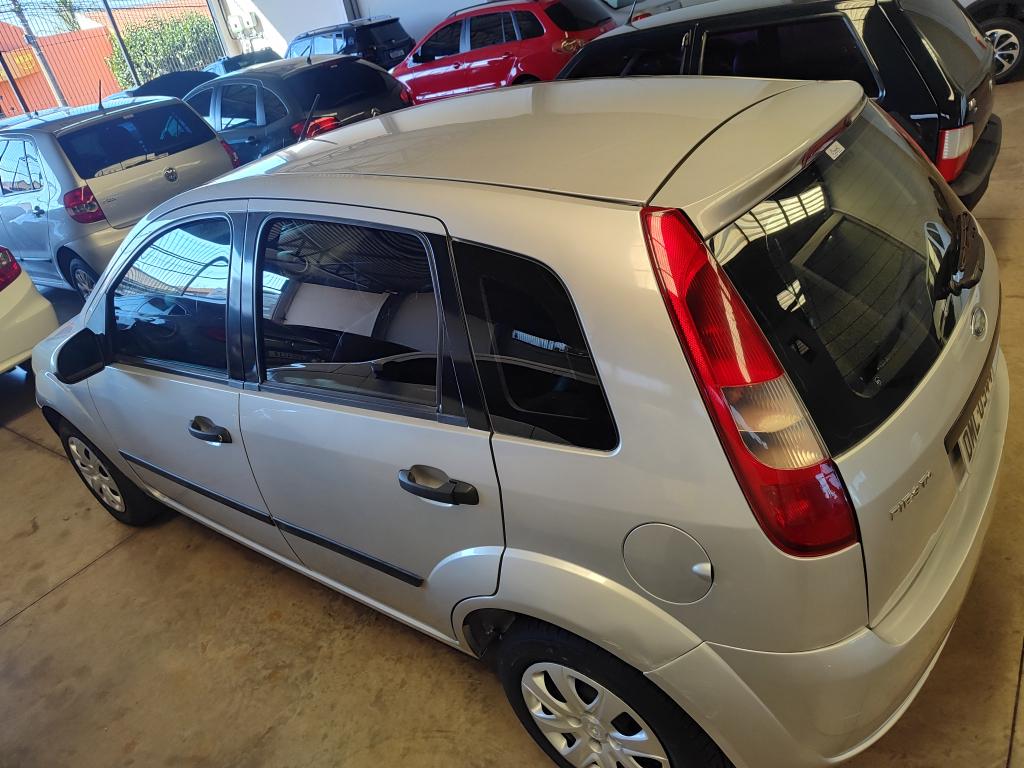FORD Fiesta Hatch - Foto
