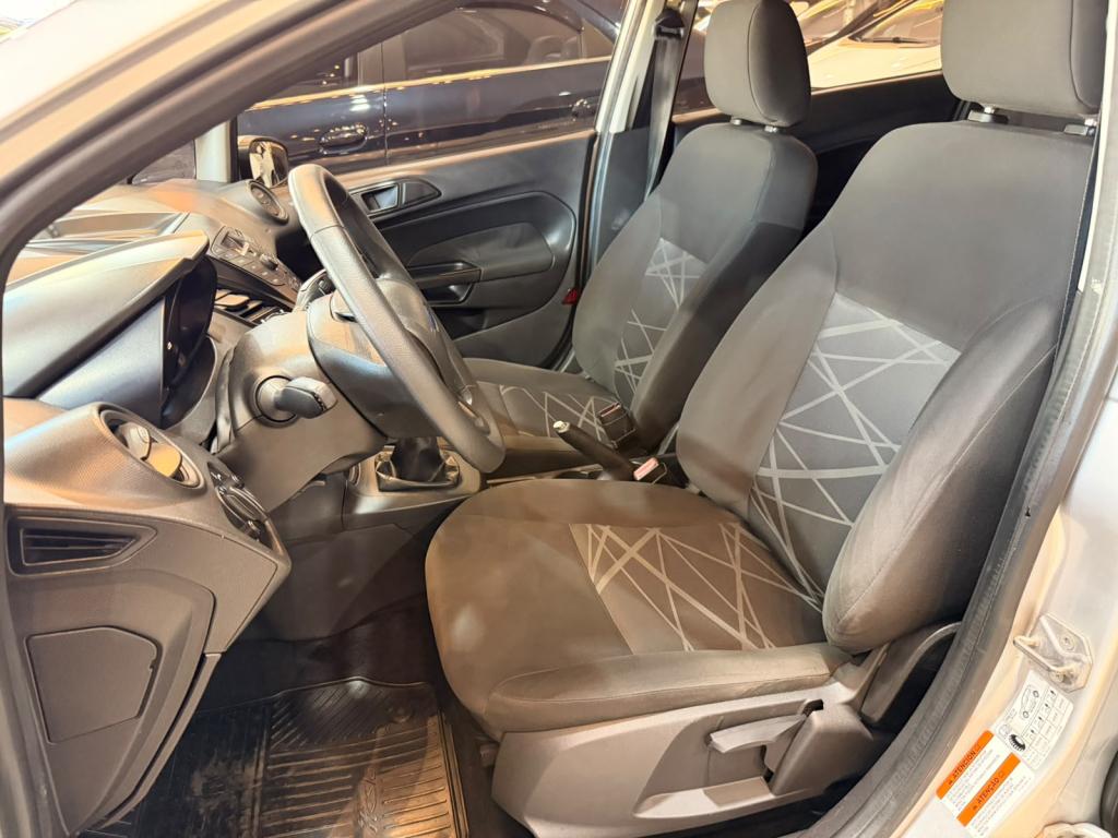 FORD Fiesta Hatch - Foto