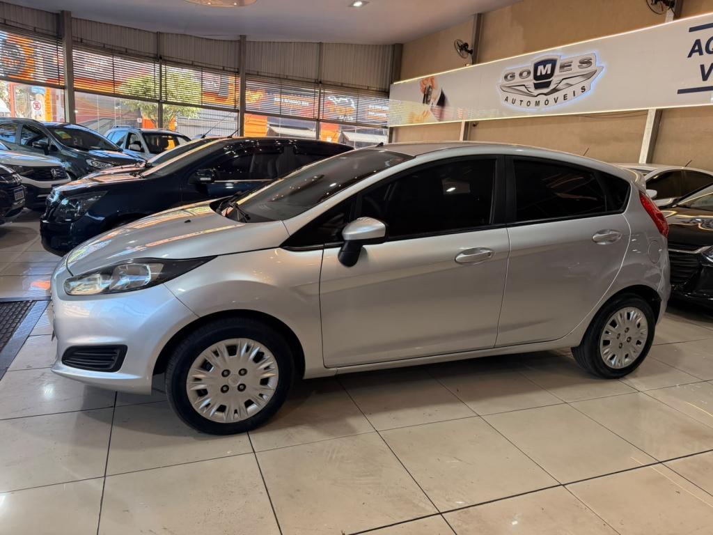 FORD Fiesta Hatch - Foto