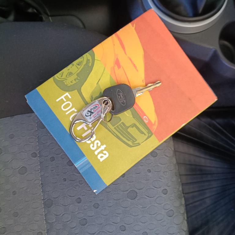 FORD Fiesta Hatch - Foto