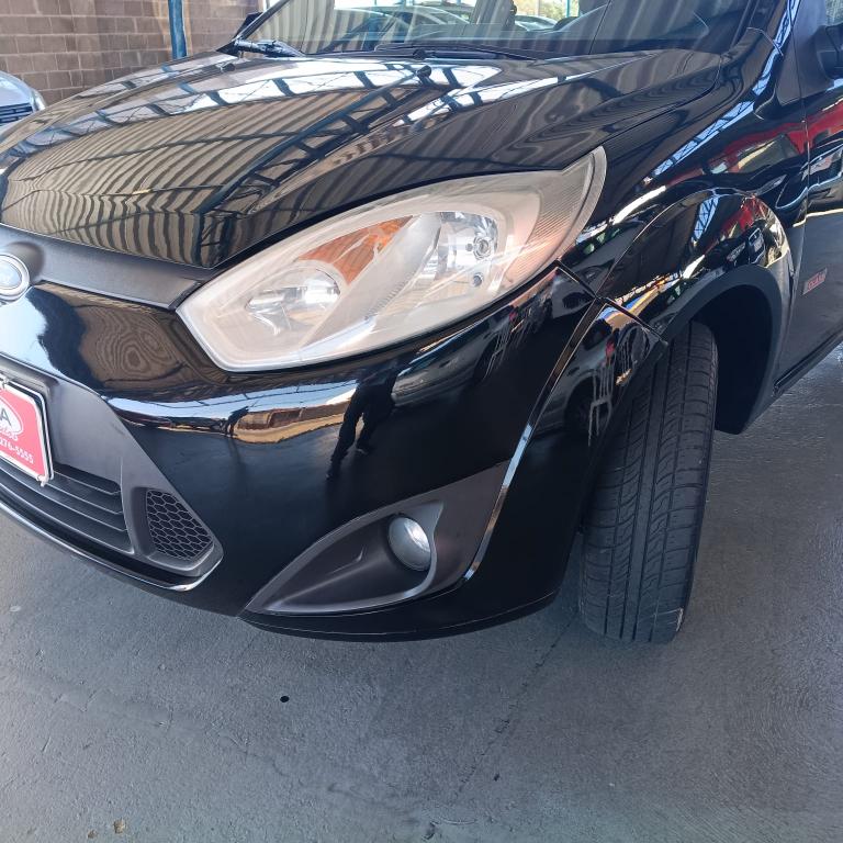 FORD Fiesta Hatch - Foto
