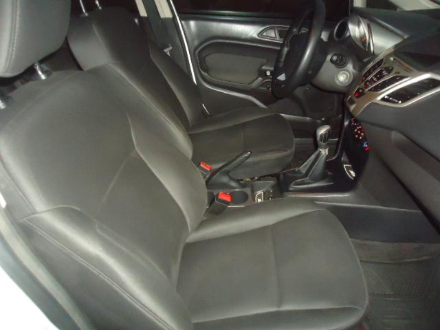 FORD Fiesta Hatch - Foto