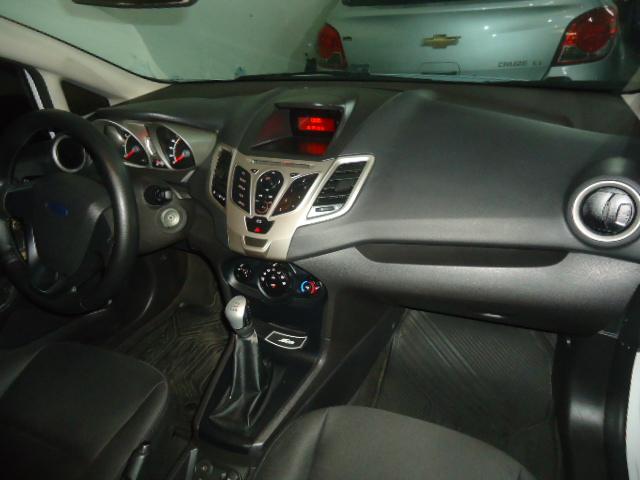 FORD Fiesta Hatch - Foto