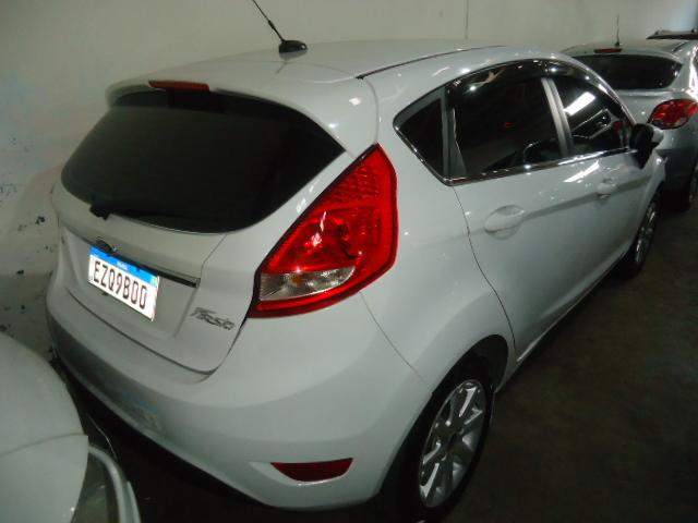 FORD Fiesta Hatch - Foto