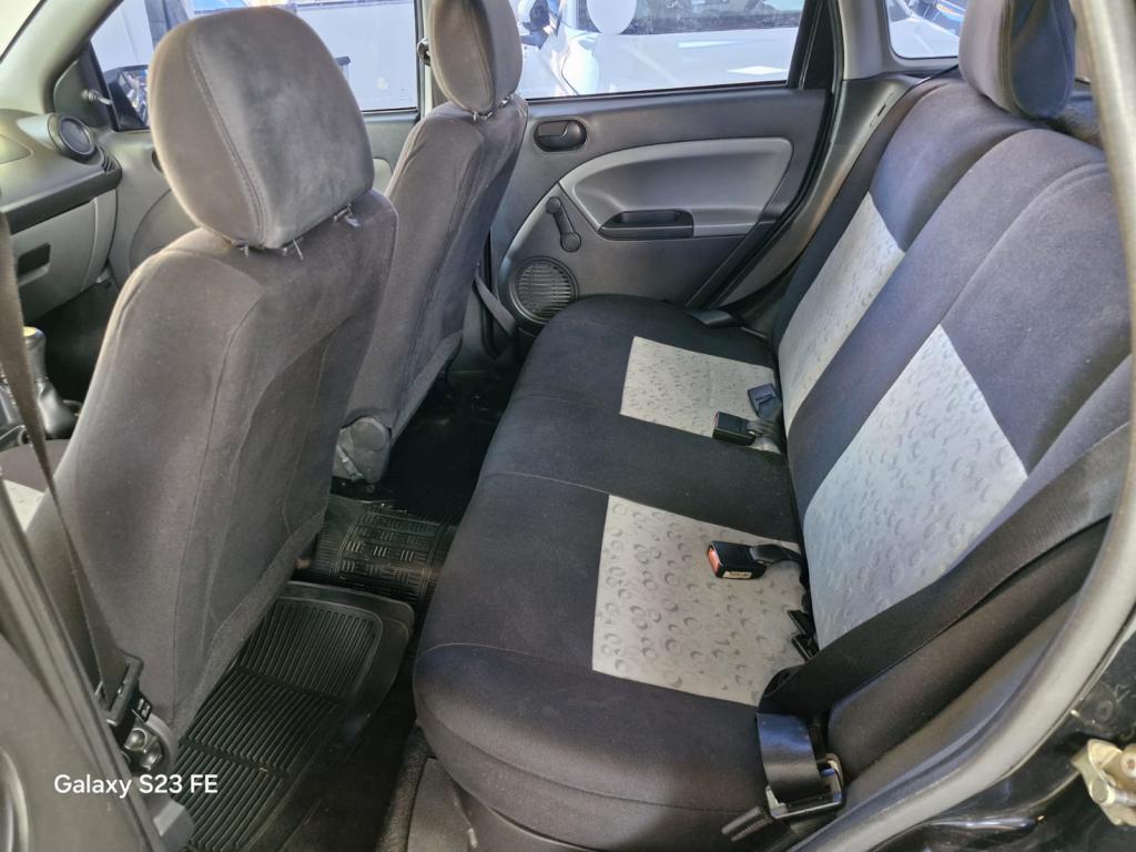 FORD Fiesta Hatch - Foto