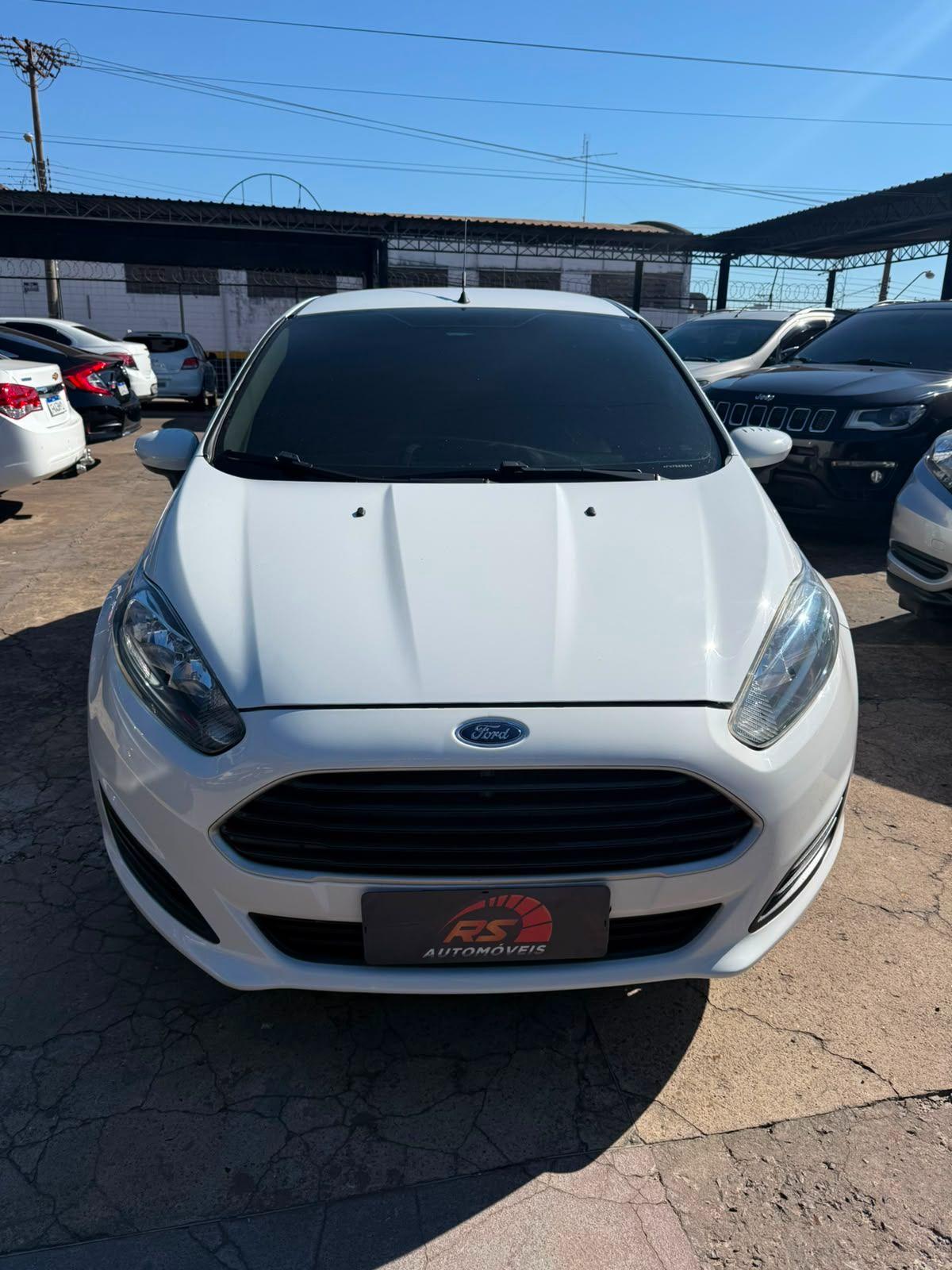 FORD Fiesta Hatch - Foto