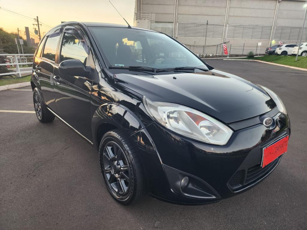 FORD Fiesta Hatch - Foto
