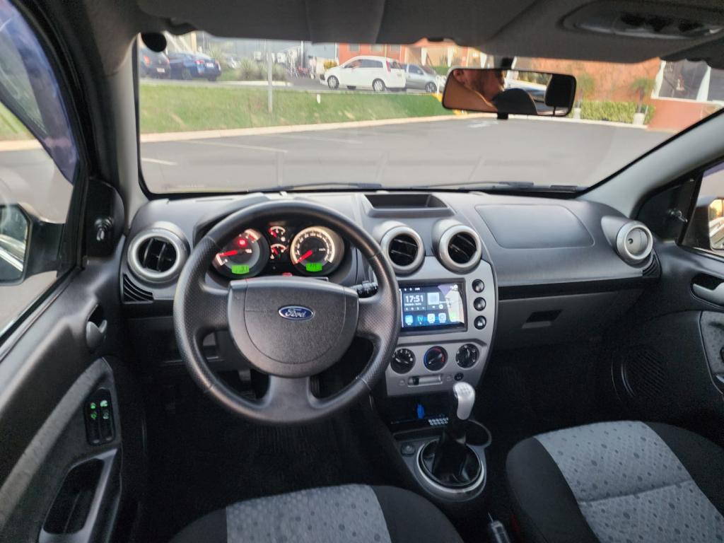 FORD Fiesta Hatch - Foto