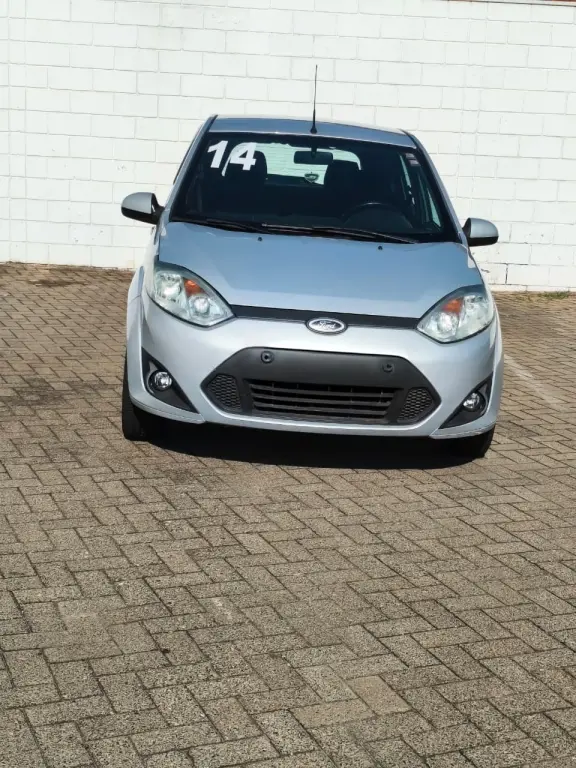 FORD Fiesta Hatch - Foto