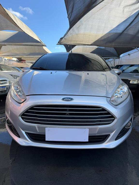 FORD Fiesta Hatch - Foto