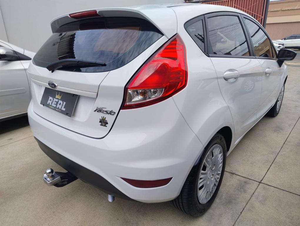 FORD Fiesta Hatch - Foto