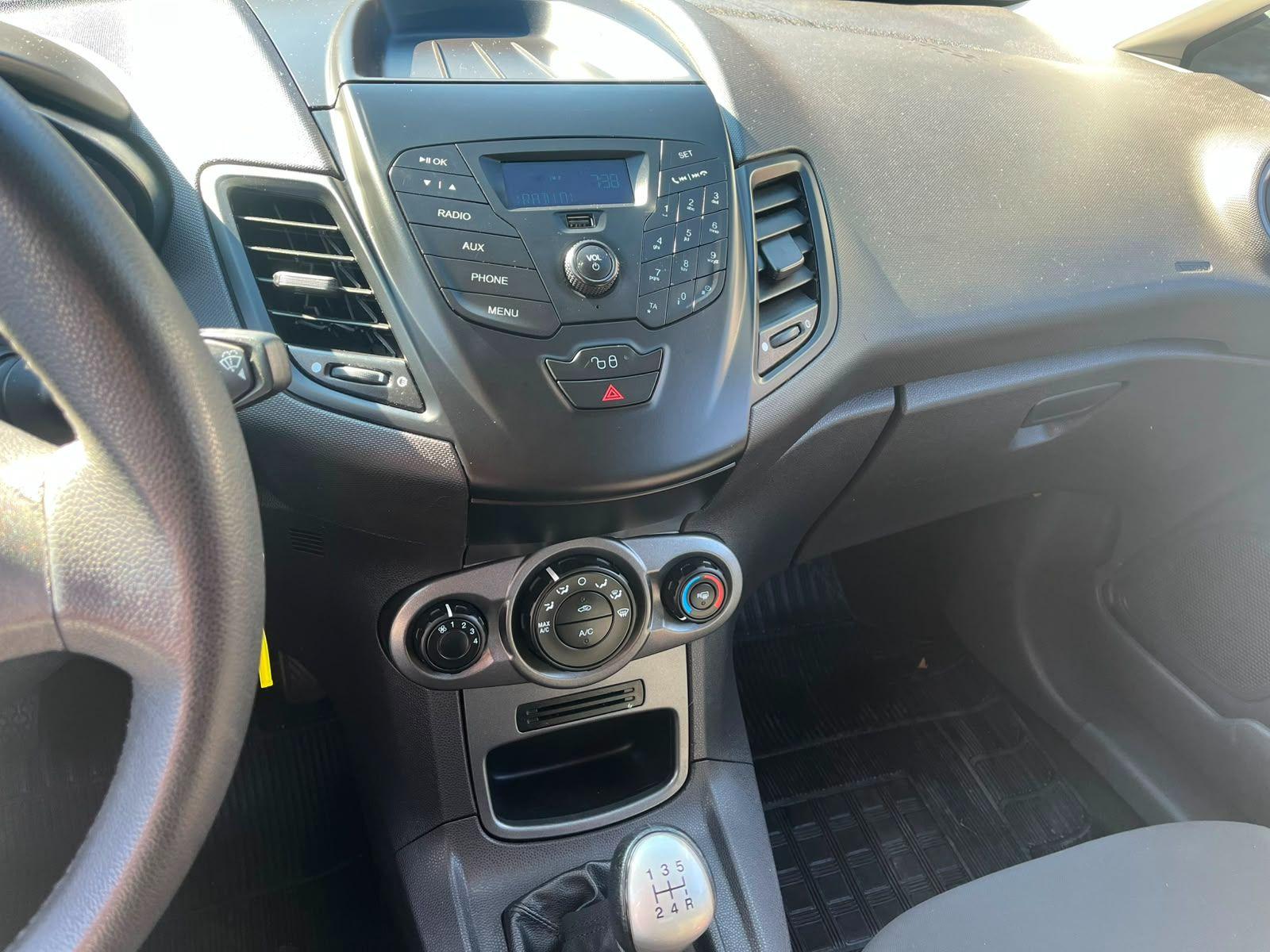 FORD Fiesta Hatch - Foto