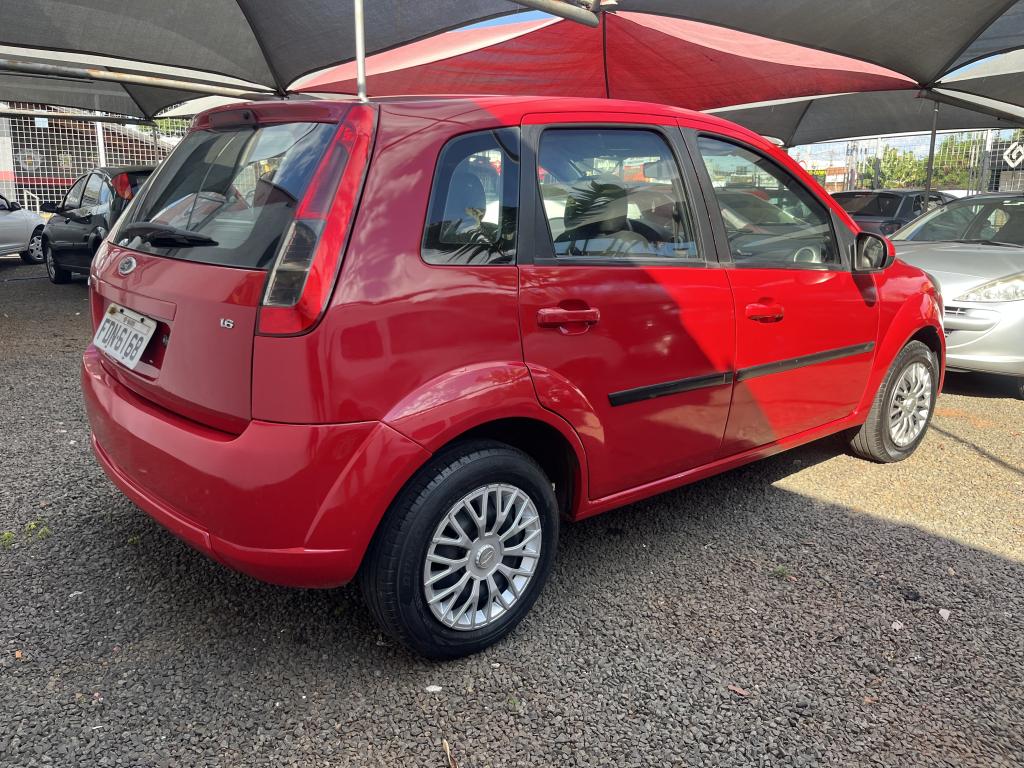 FORD Fiesta Hatch - Foto