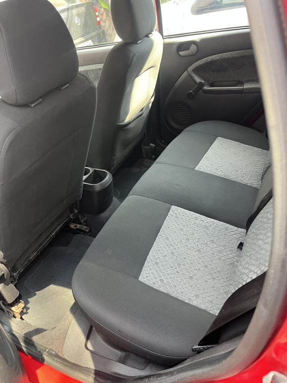 FORD Fiesta Hatch - Foto