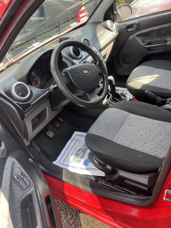 FORD Fiesta Hatch - Foto